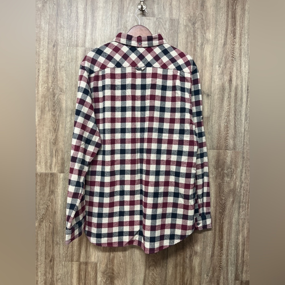 Fjallraven Long Sleeve  Cotton Flannel Skog Shirt in Dark Garnet - Picture 3 of 10